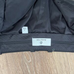 Size 4 trousers Aritzia